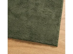 Alfombra HUARTE de pelo corto suave y lavable color verde bosque 100x200 cm
