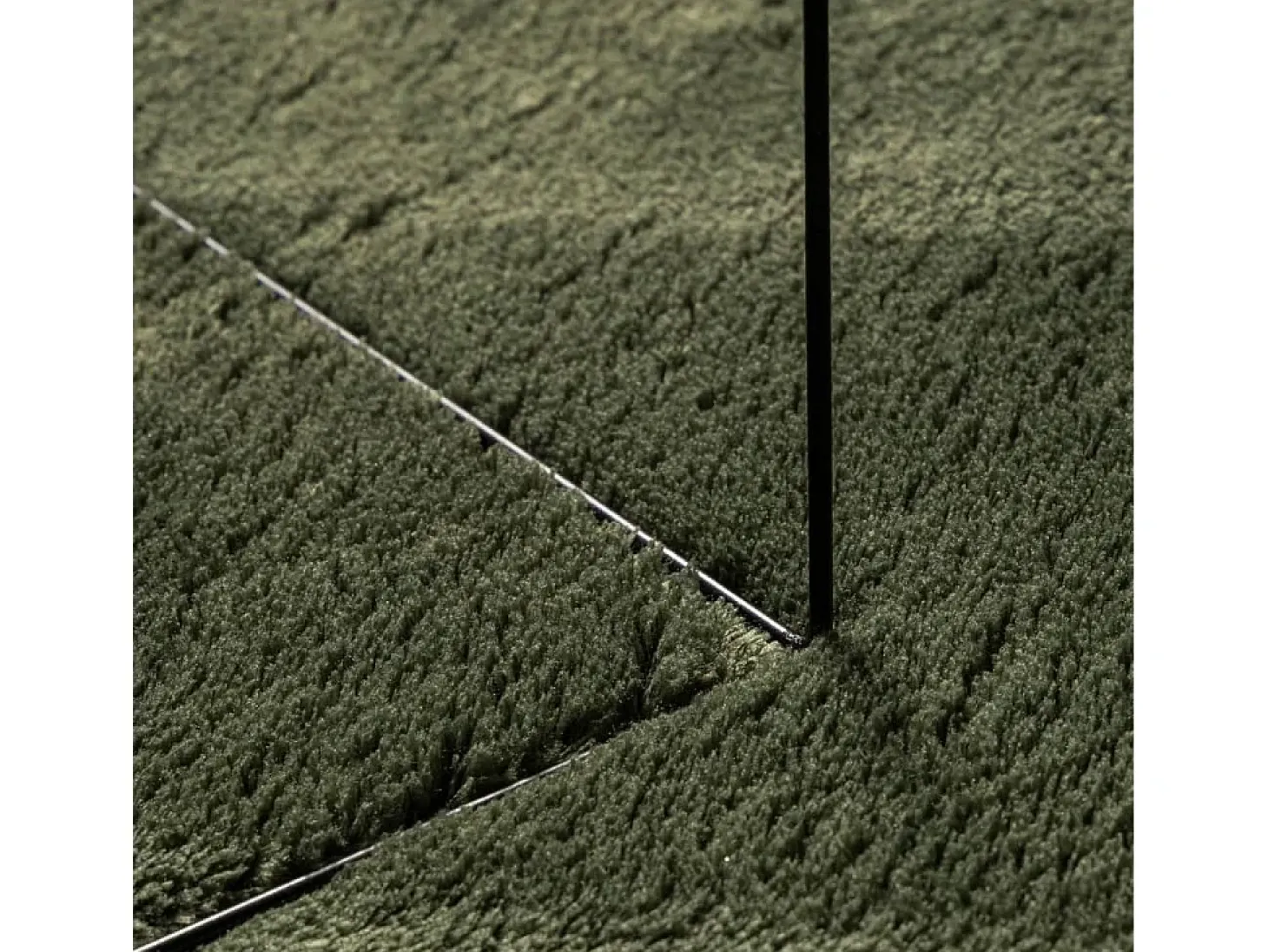 Alfombra HUARTE de pelo corto suave y lavable, verde bosque, Ø 100 cm