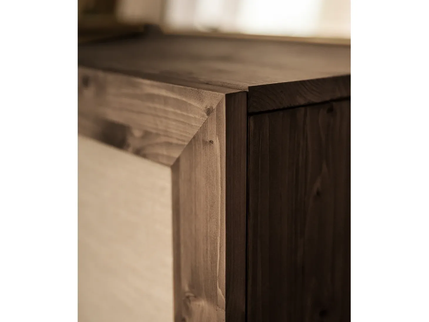 Aparador de madera maciza nogal - LINEN - DECOWOOD