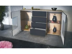 Aparador Grömitz V1 – Mueble con 2 Puertas Grandes y 4 Cajones, Roble Evoke/gris de alto brillo (138,5 x 75,5 x 35)