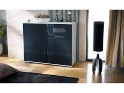 Aparador Skadu V3, Armario de Cocina Moderno con 2 Puertas Grandes blanco mate / negro de alto brillo (92,5 x 75.5 x 35)