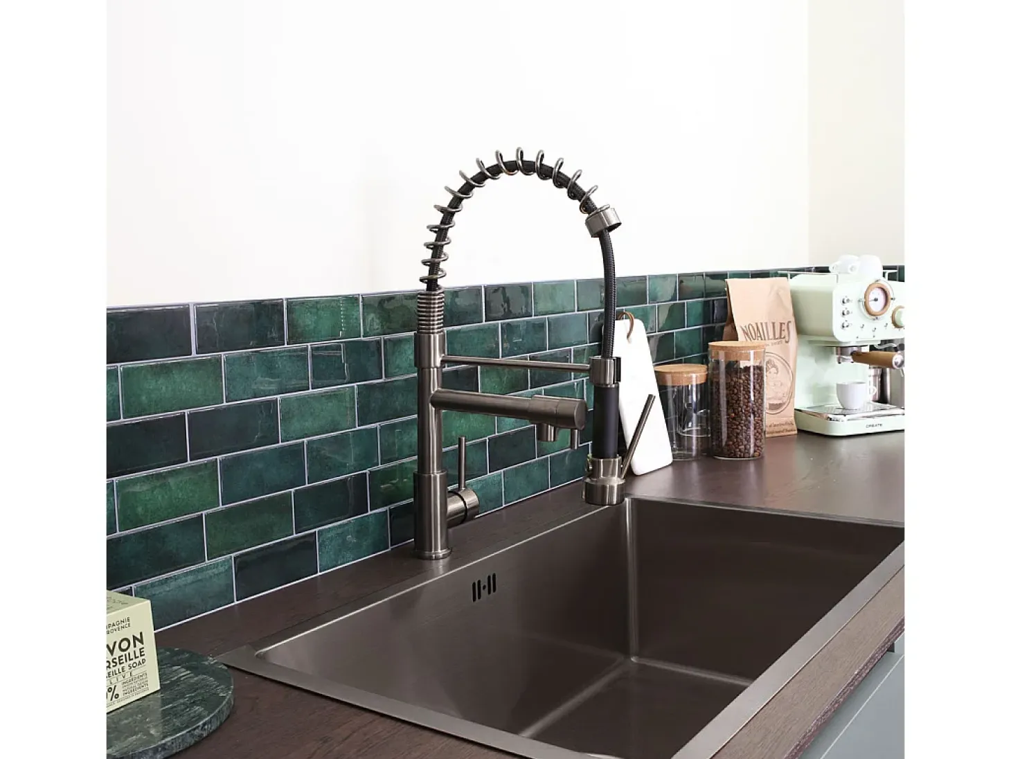 Big Pro Mezclador de fregadero con rociador móvil gris metalizado Essebagno
