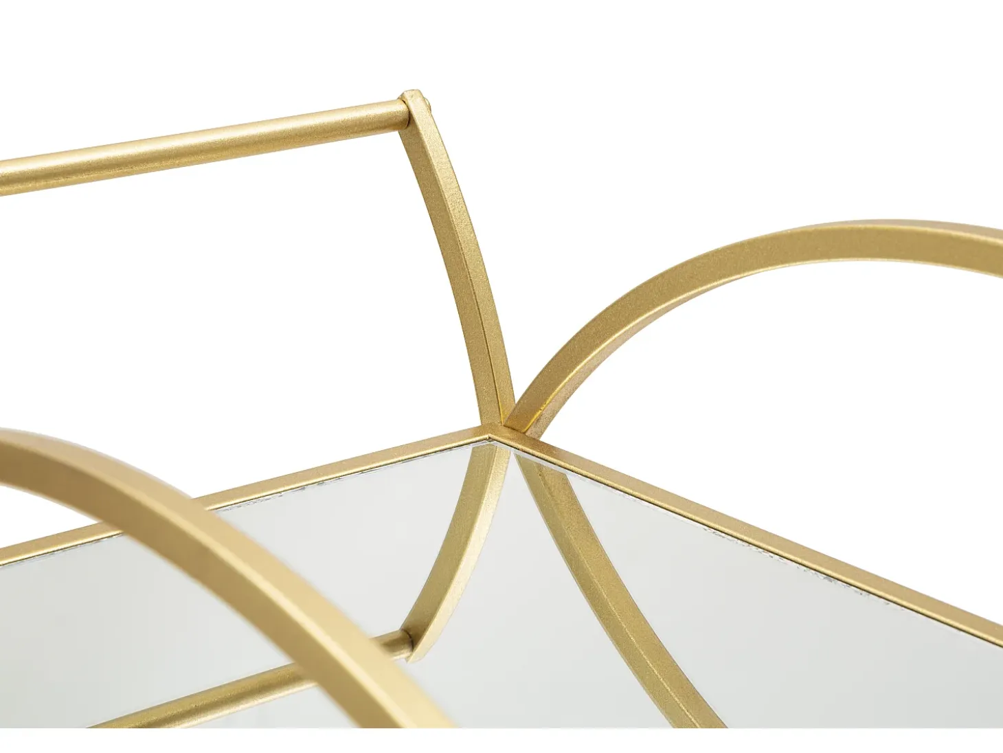 Carrito bar de salón en metal dorado con estantes de espejo Globe