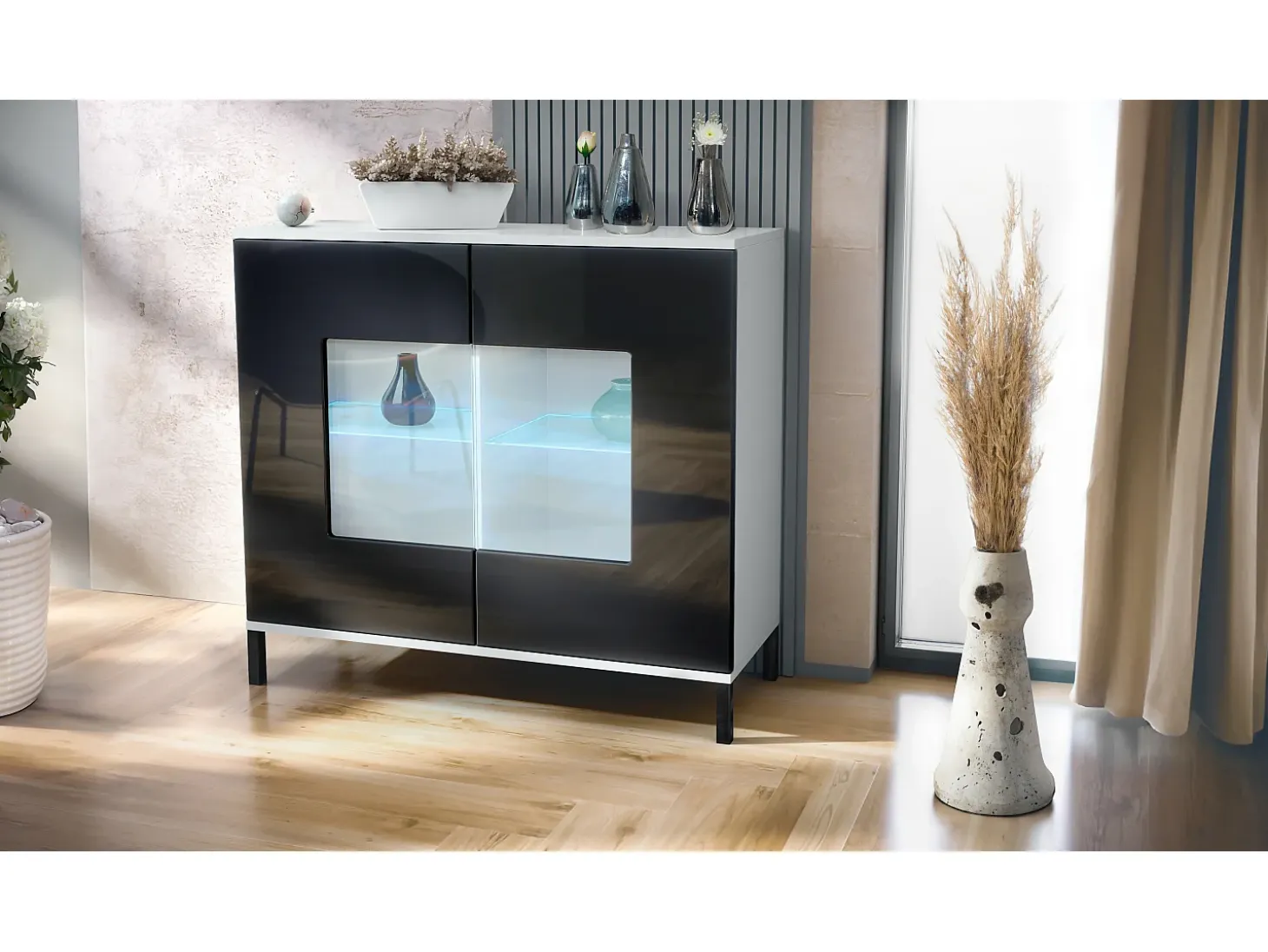 Cómoda Grömitz V3, Moderno armario de cocina con 2 grandes puertas de cristal incl. iluminación RGB blanco mate / negro de alto brillo (92,5 x 83.5 x 35)