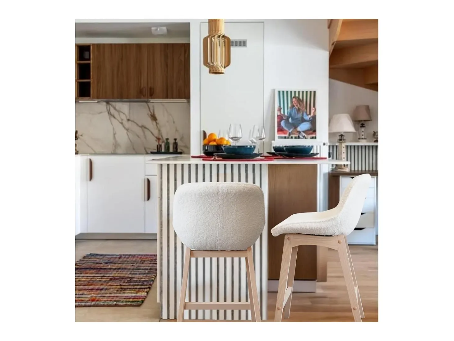 Conjunto de sillas de isla y bar de roble con asiento de tela de rizo MILK de 65 cm