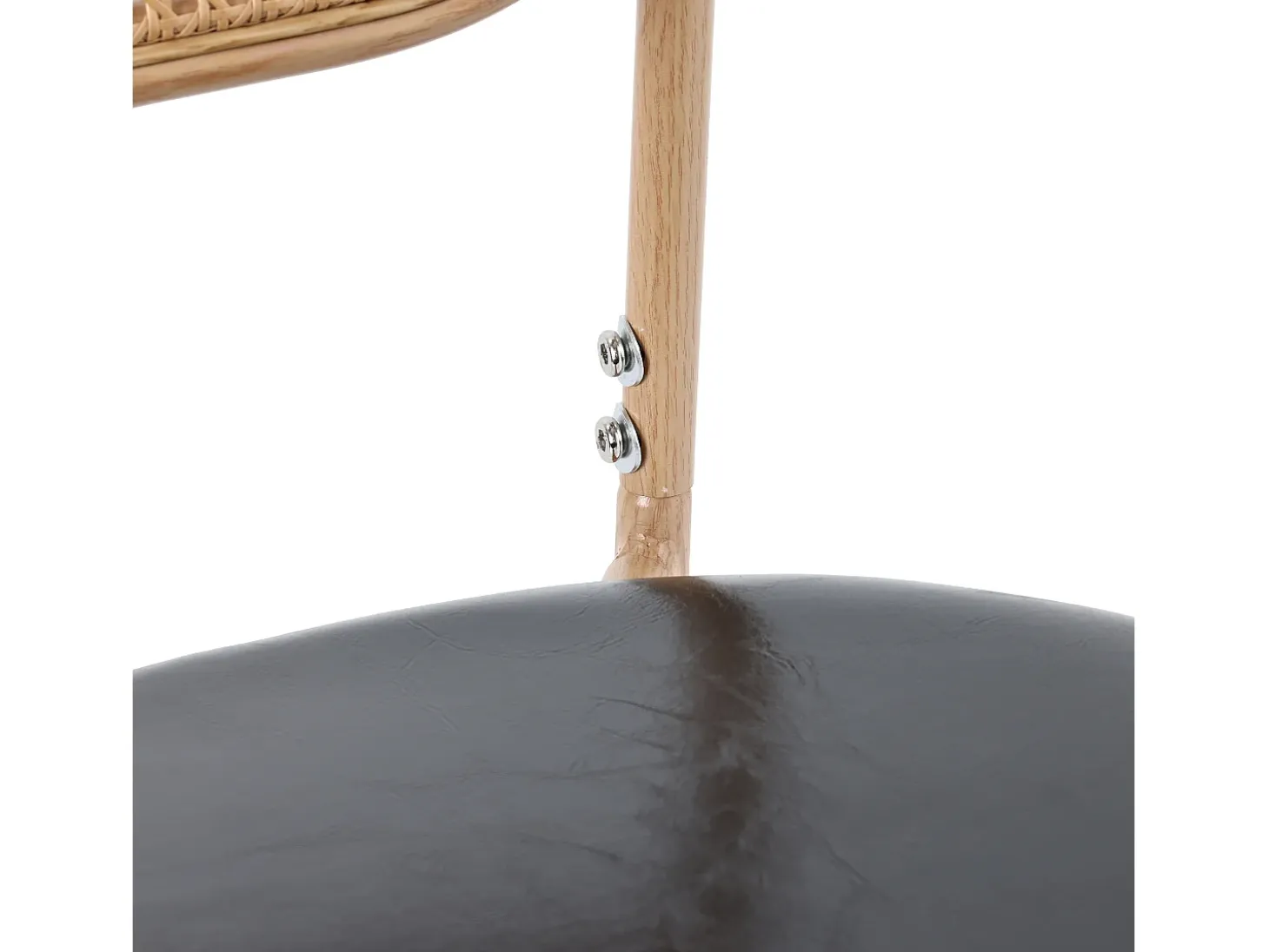 Juego de 4 sillas con asientos de PU y patas de metal, respaldos de ratán natural – negro y marrón