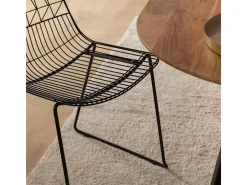 Juego de 2 sillas de diseño de metal negro Vanina para un interior moderno y refinado
