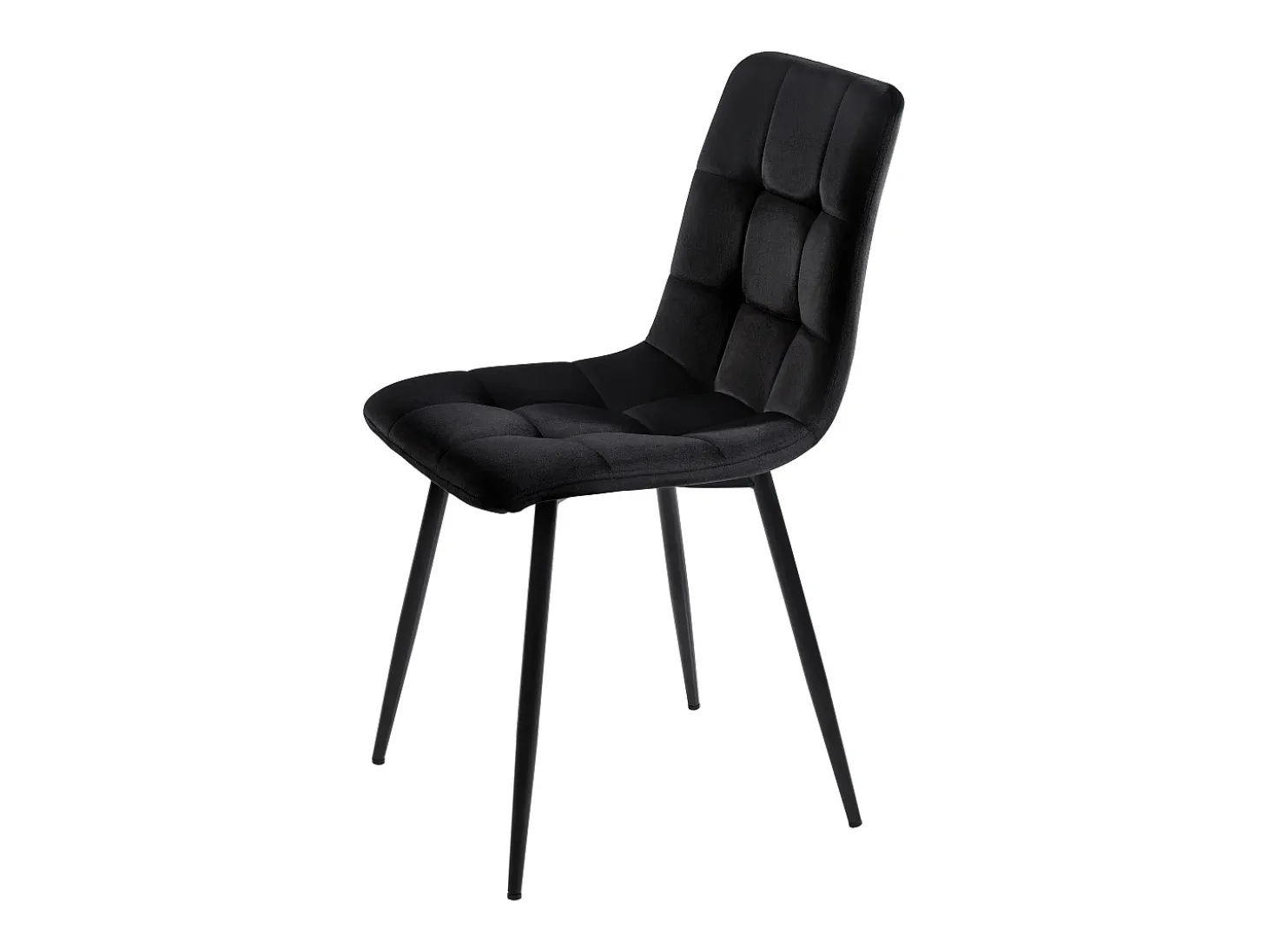Juego de 4 sillas de terciopelo negro con patas de metal negro.