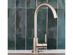 Kiwo Mezclador de fregadero estilo acero inoxidable Essebagno