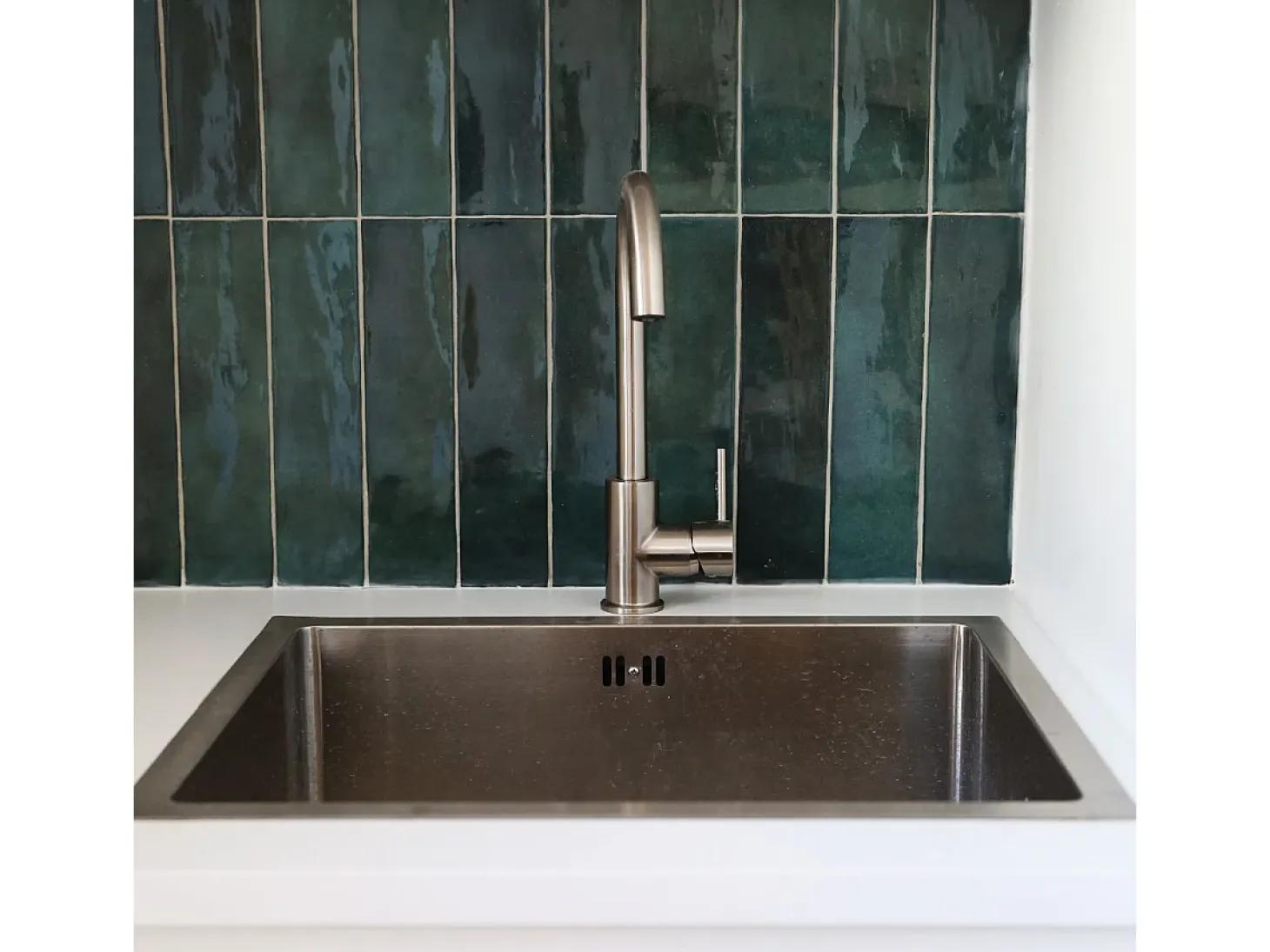 Kiwo Mezclador de fregadero estilo acero inoxidable Essebagno