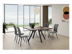 Mesa cuadrada de comedor Beli acabado natural, 77cm(alto) 136cm(ancho) 136cm(largo)