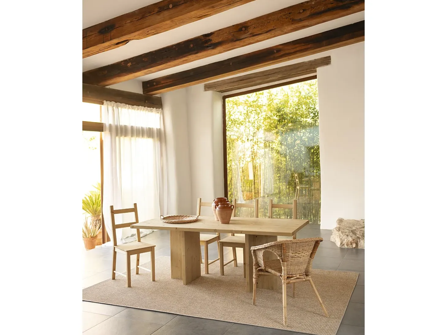 Mesa de comedor de madera maciza en tono roble medio 200x75cm - TENA - DECOWOOD