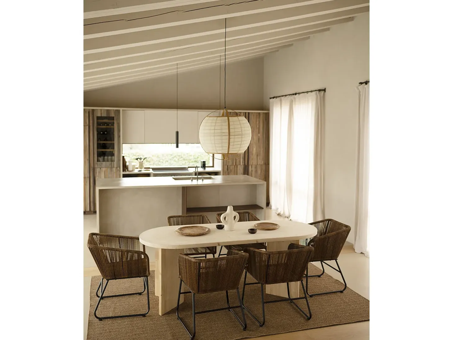 Mesa de comedor de madera maciza de abeto ovalada Decowood en tono natural de 160x75cm en tono natural - OSAKA - DECOWOOD