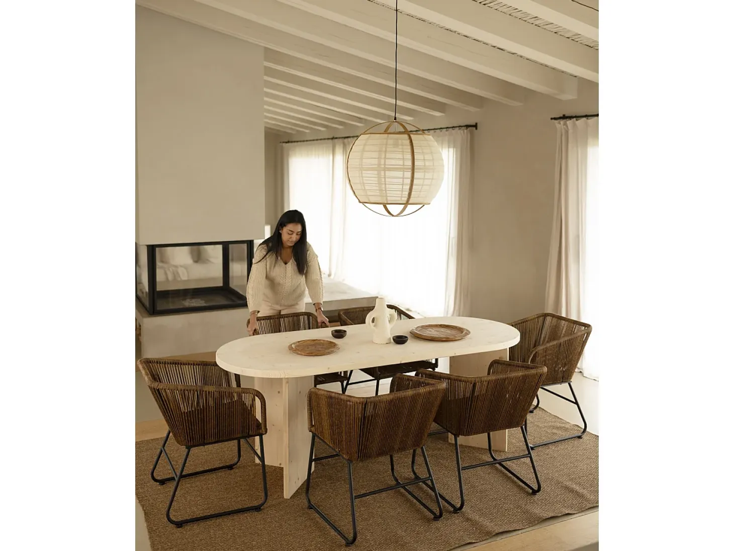 Mesa de comedor de madera maciza de abeto ovalada Decowood en tono natural de 160x75cm en tono natural - OSAKA - DECOWOOD