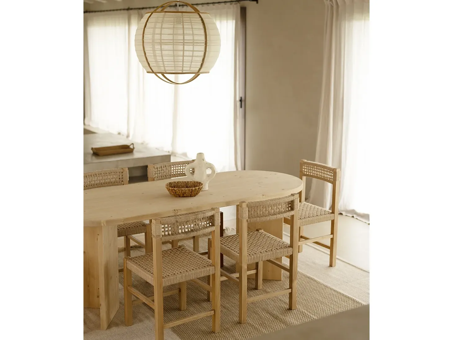 Mesa de comedor de madera maciza de abeto ovalada Decowood en tono roble medio de 200x75cm en tono roble medio - OSAKA - DECOWOOD