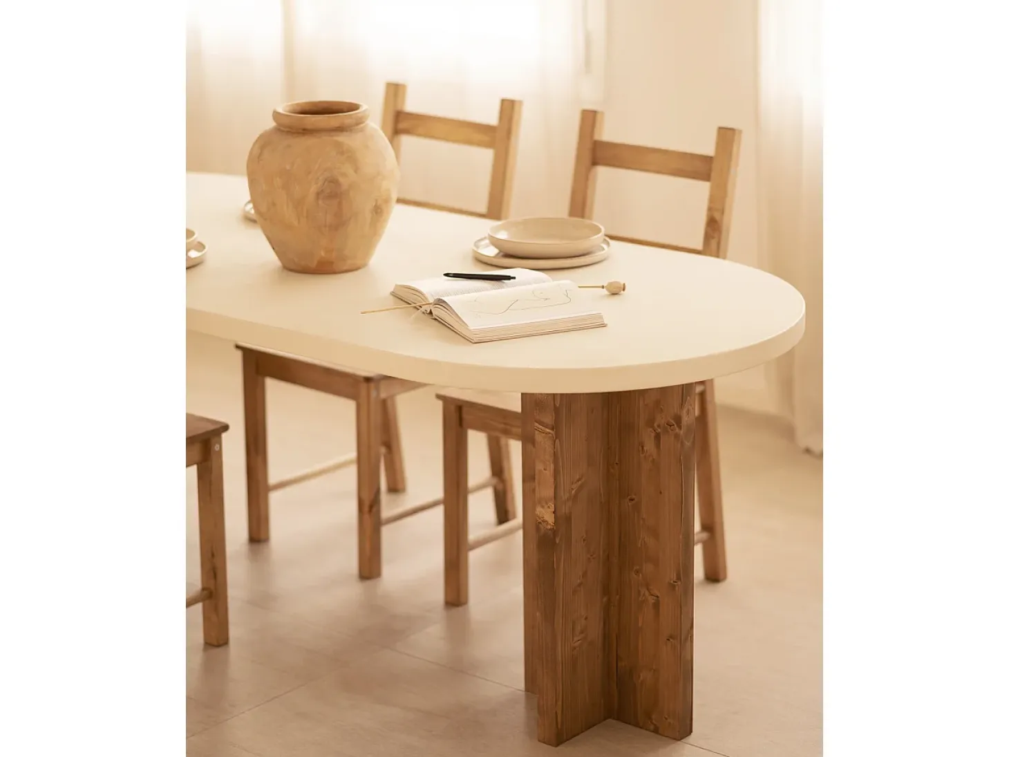 Mesa de comedor de madera maciza de abeto ovalada Decowood en tono blanco en microcemento y patas roble oscuro de 200x78cm - TOKYO - DECOWOOD