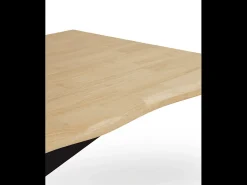 Mesa de comedor de 75x89x159 cm con tablero de madera mazica y patas negras Fraga