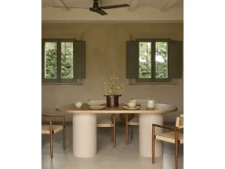 Mesa de comedor ovalada de madera maciza tono roble oscuro y patas de microcemento en tono tierra DECOWOOD de 220x75cm - LUCÍA - DECOWOOD