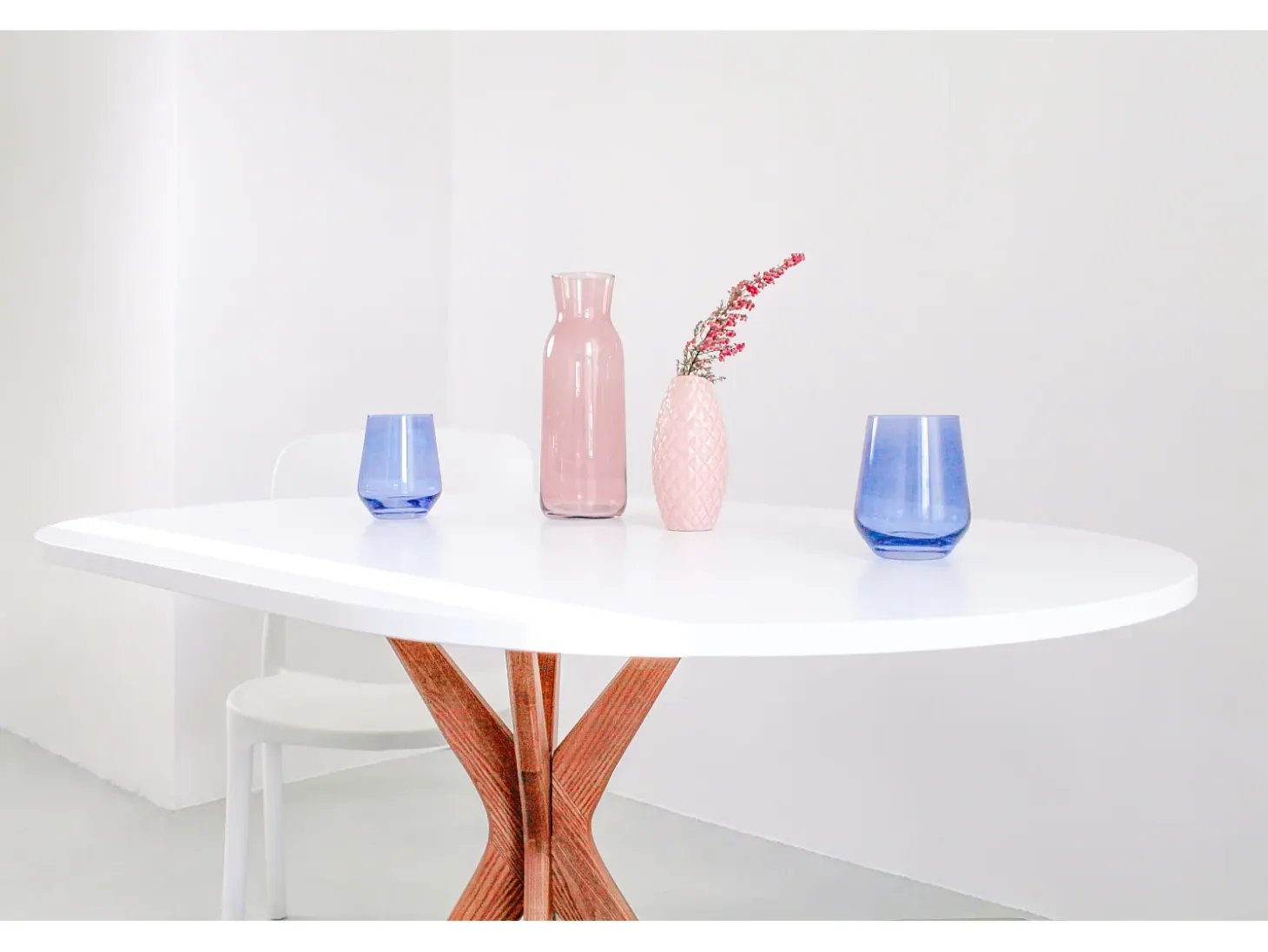 Mesa de comedor ovalada 75x100cm Jubi Blanca Roble