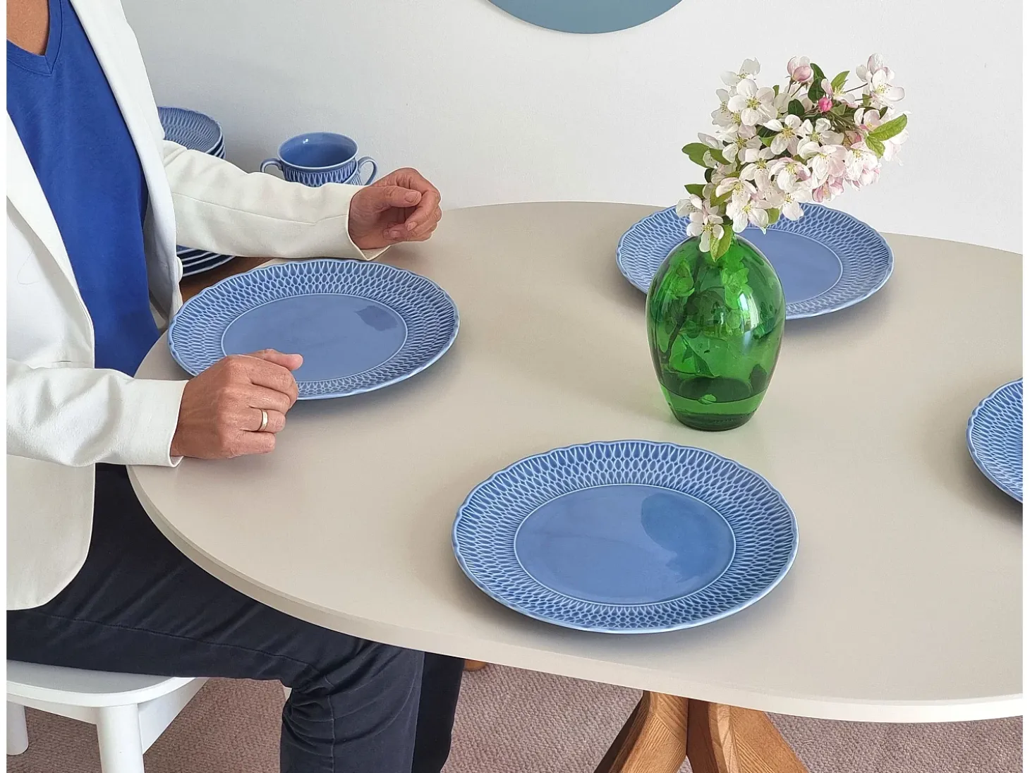Mesa de comedor ovalada 75x100cm Jubi Verde Salvia