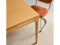 Mesa de comedor rectangular en madera de 6 plazas natural