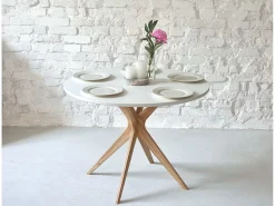Mesa de comedor redonda 110cm Jubi Bold Blanco Tiza Roble