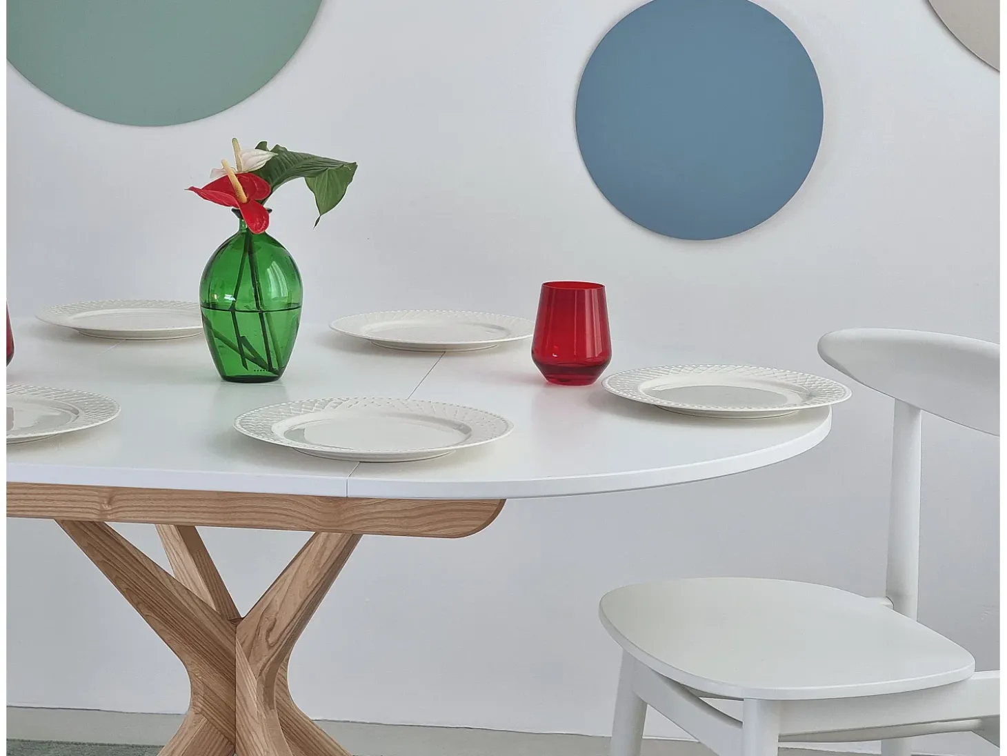 Mesa de comedor redonda extensible 90cm Jubi Blanca | Pata de fresno