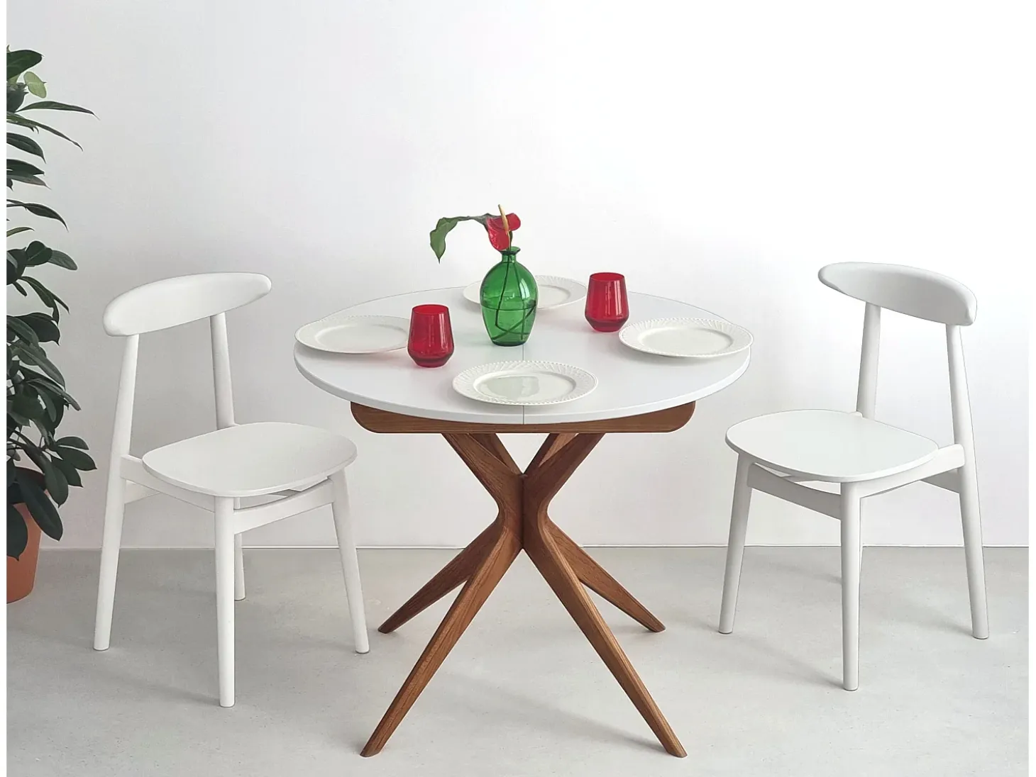 Mesa de comedor redonda extensible 90cm Jubi Rosa Antiguo | Pata de fresno teñida de roble