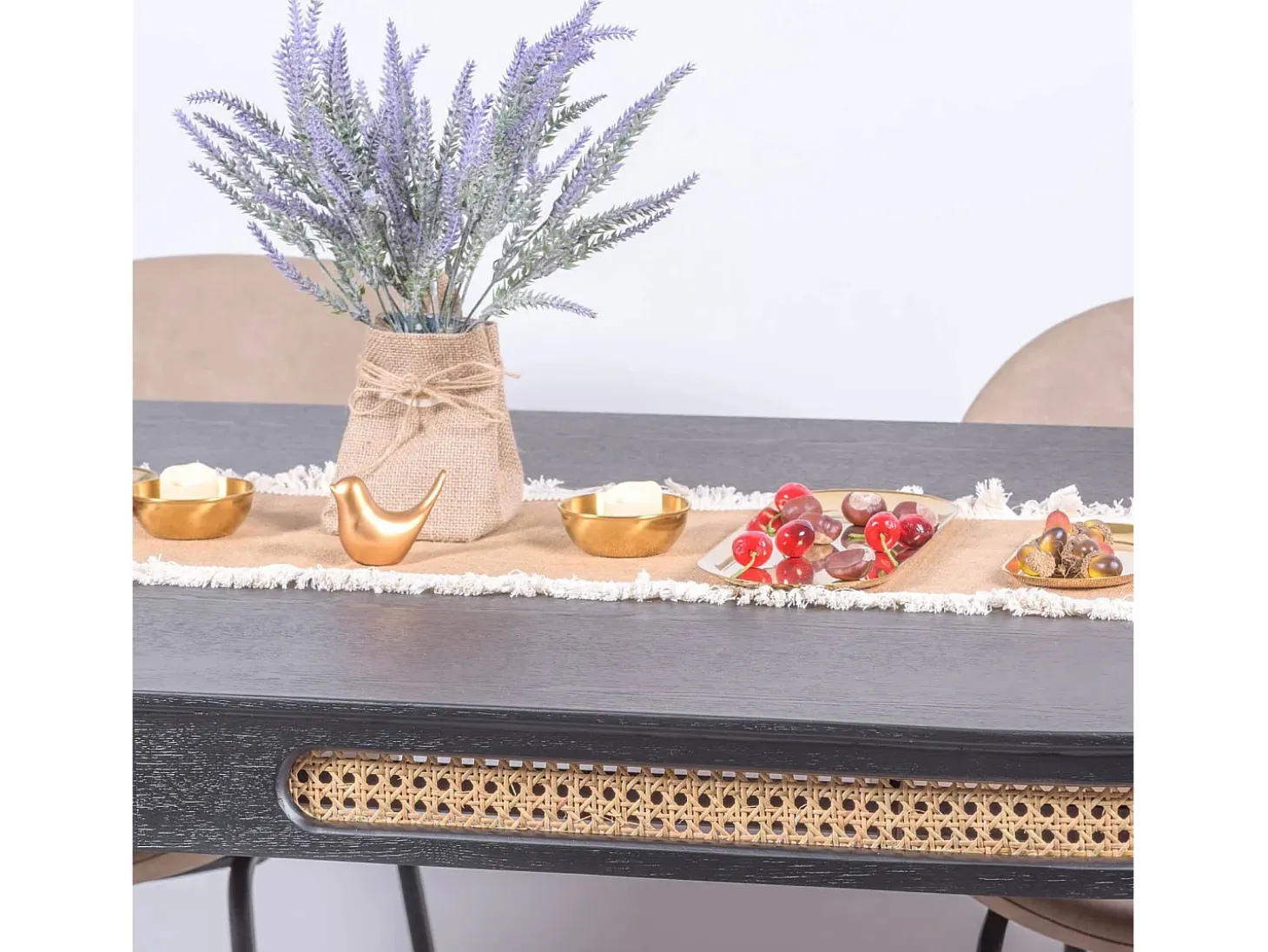 Mesa de comedor retro con detalles en ratán natural (180x90) - North - Negro