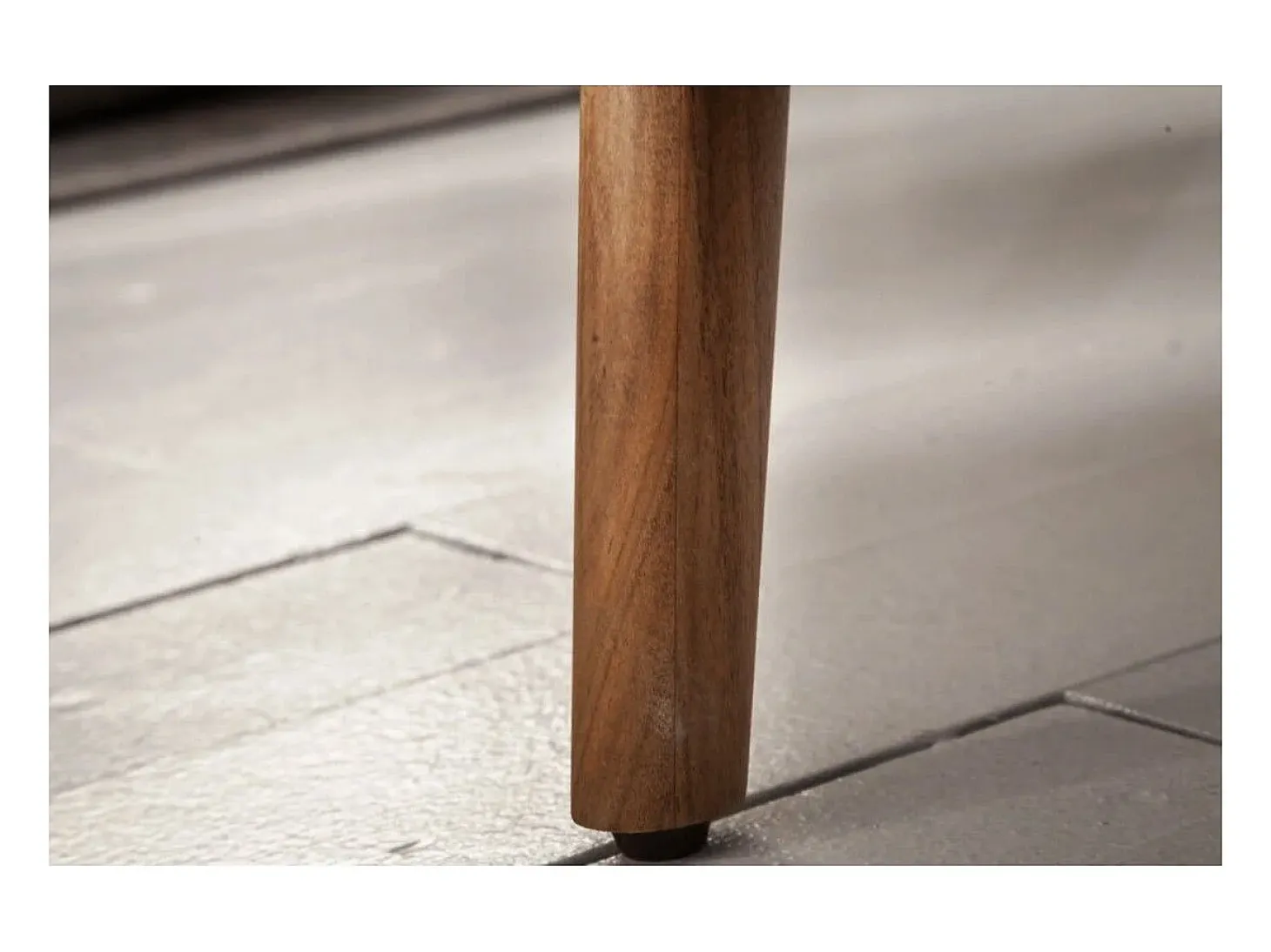 Mesa de comedor SCANI 160 cm – Tablero de madera maciza de acacia barnizada y estructura a juego