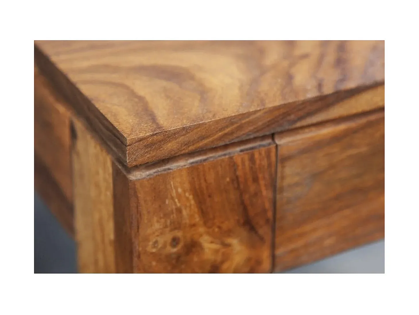 Mesa de comedor TAVINA 70 cm – Cuadrada en madera maciza de Sheesham barnizada