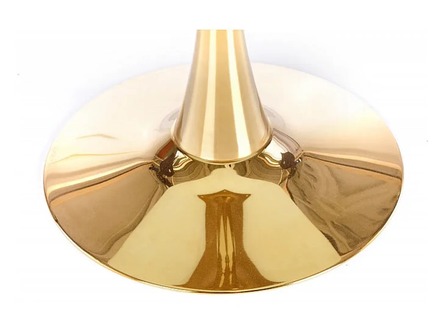 Mesa redonda con tablero de cristal imitación mármol blanco y pata central de acero dorado BOOTIS