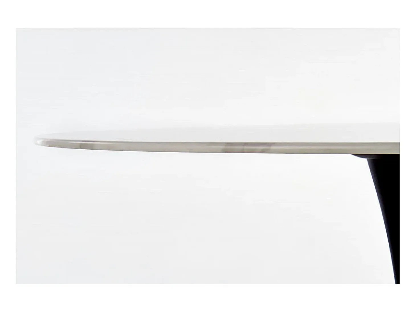 Mesa redonda de 90 cm con tablero de cristal imitación mármol blanco y pata central Amboise negra