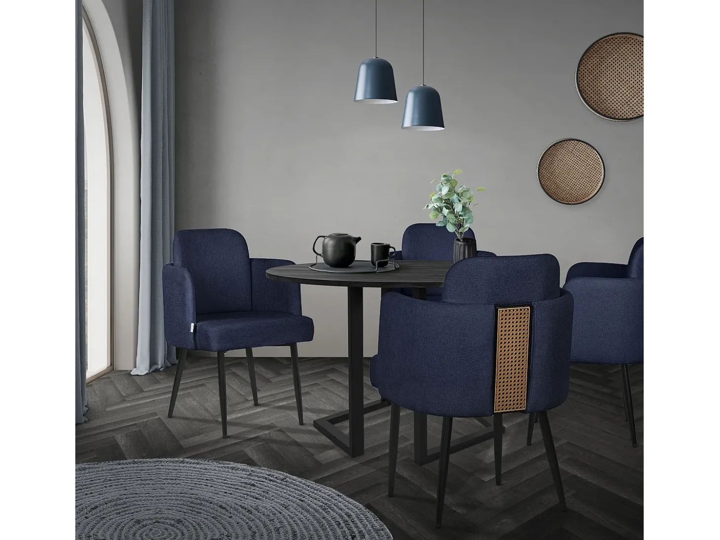 ML-Design 4x Sillas de comedor con funda de tela azul oscuro asientos de salón con respaldo y reposabrazos de ratán mueble tapizado y patas de metal