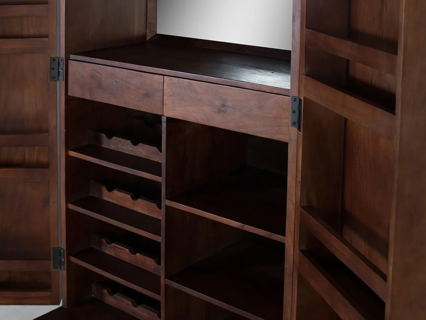 Mueble bar en madera de mango y metal 179 cm alto