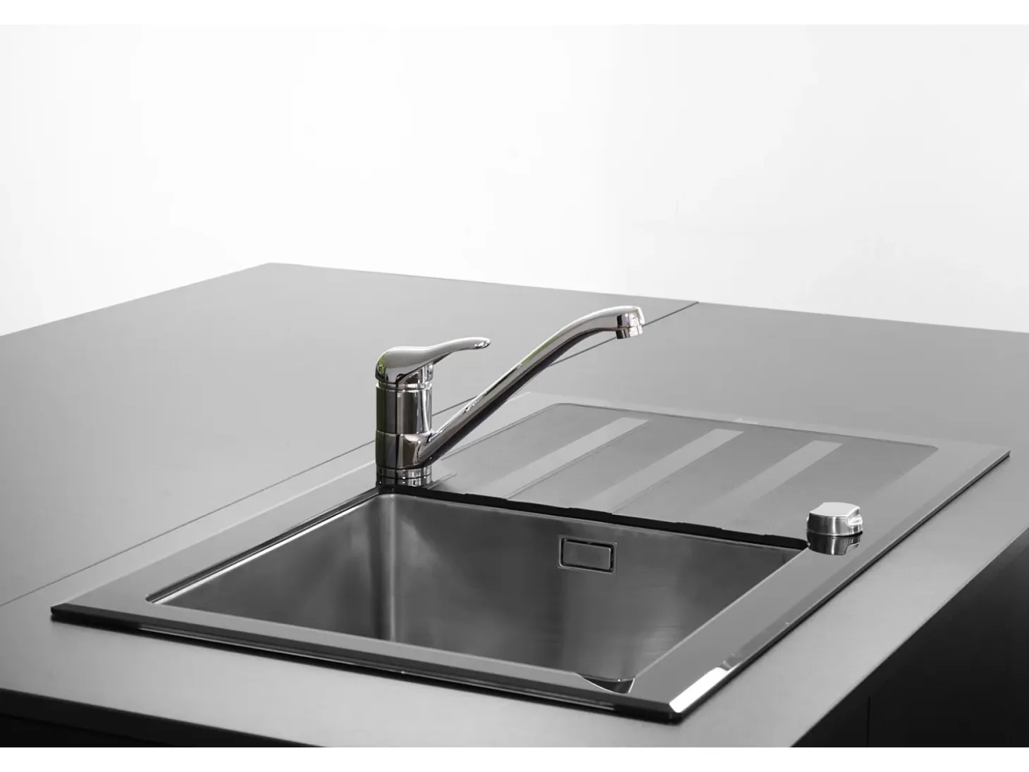 Néo mezclador para fregadero cromado Essebagno