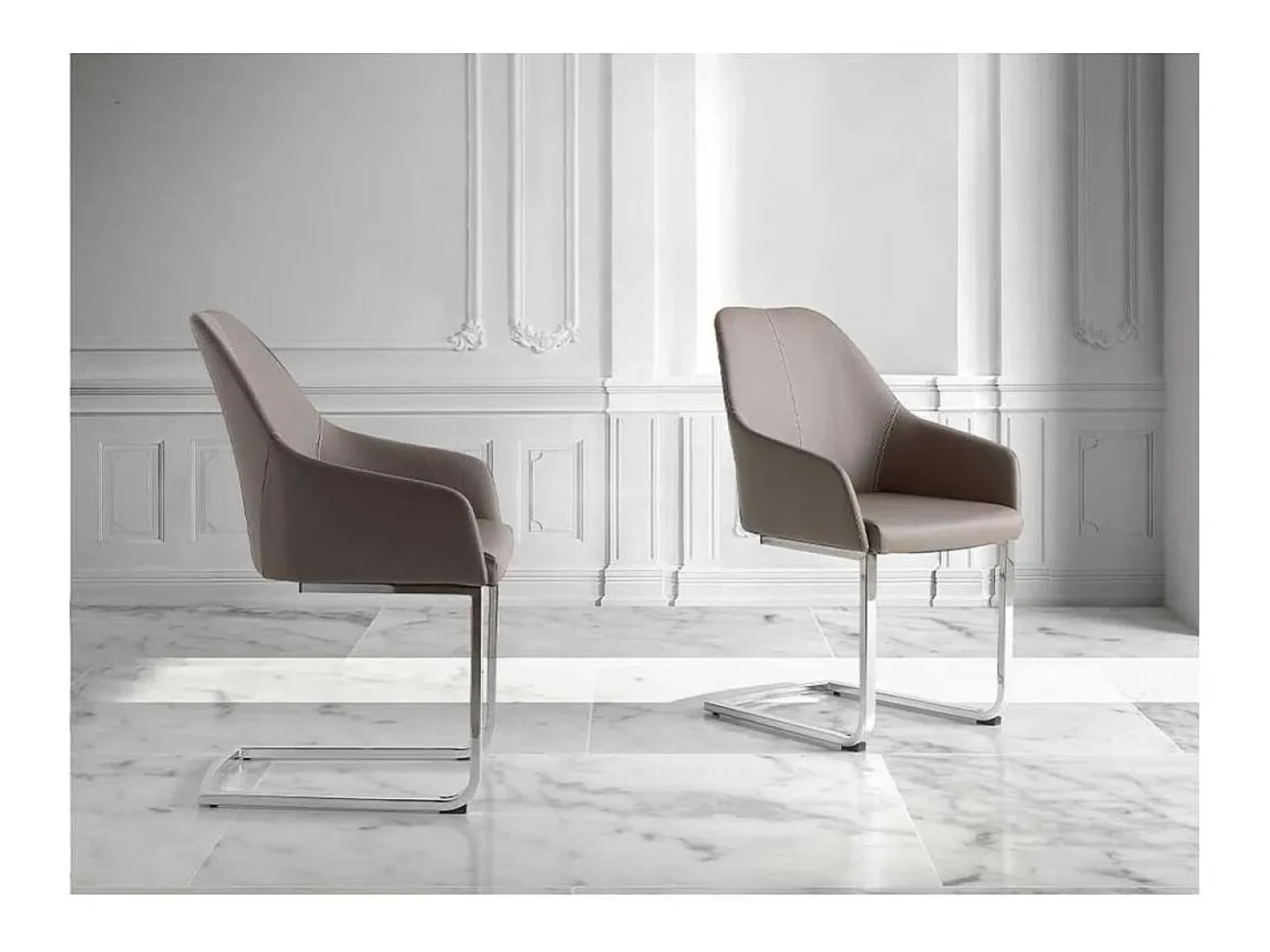 Pack de 2 sillas Lina en color gris topo 55 x 58 x 88/46 cm (largo x ancho x alto)