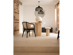 Pack de mesa de comedor de 200x85cm y banco de 160x45cm de madera maciza de abeto Decowood en tono natural - TOKYO - DECOWOOD