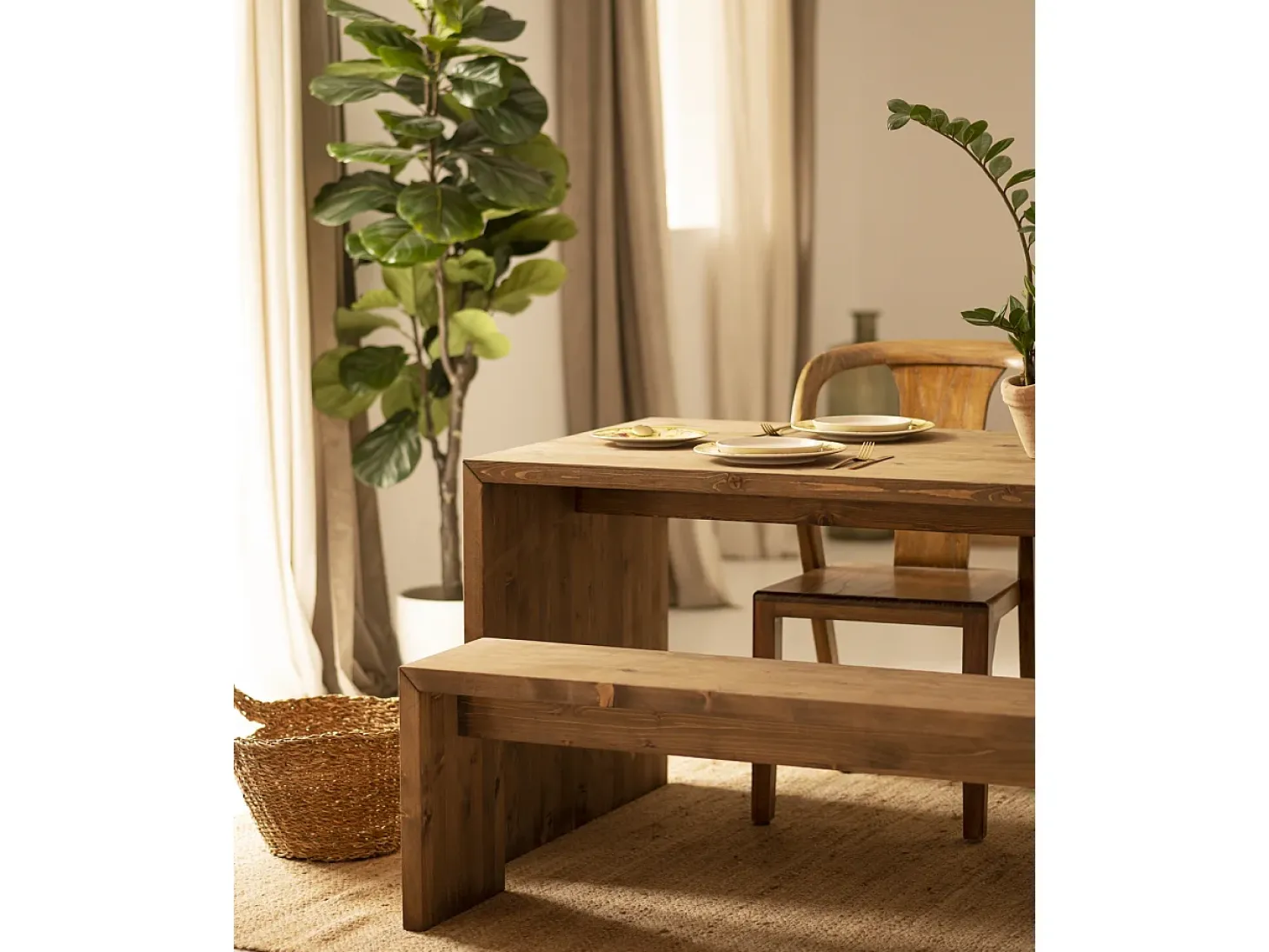 Pack mesa de comedor de 160x75cm y banco de 145x45cm rectangulares de madera de abeto maciza Decowood en tono nogal - TELVA - DECOWOOD