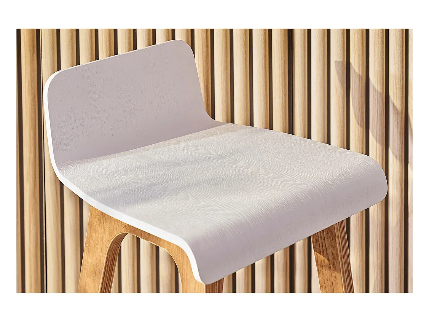 Set de 2 taburetes de cocina nórdicos madera clara y blanco 65 cm BALTIK