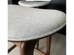Set de 2 taburetes para isla central en madera y tela gris 65,5 cm - Jude