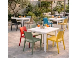 Silla de comedor Altea en plástico rojo, modelo confort