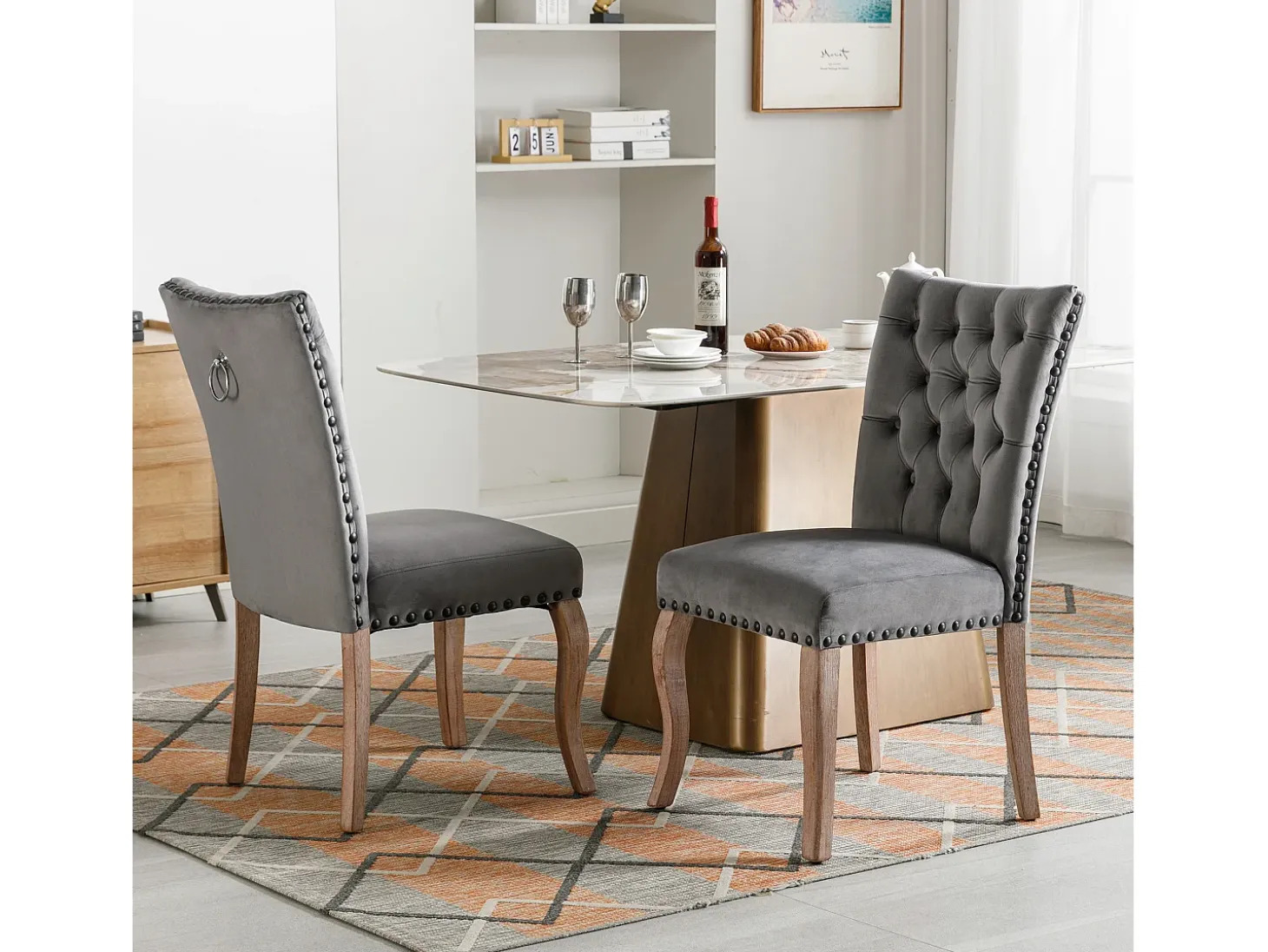 Silla de comedor con respaldo decorado, en terciopelo gris, patas de madera maciza, con clavos decorativos, juego de 2 (49x63x95 cm)