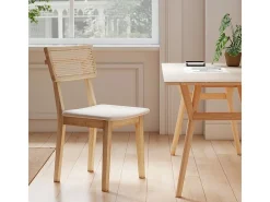 Silla de comedor, con respaldo de ratán, asiento de símil piel, madera de caucho, madera natural.