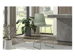 Silla de mostrador MARIO – PP verde grisáceo – Patas de metal – Altura 100,5 cm – Estilo moderno