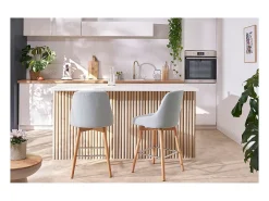 Taburetes de bar escandinavos giratorios 360° en tela azul pato y madera de haya maciza H65 cm (juego de 2) HASTA